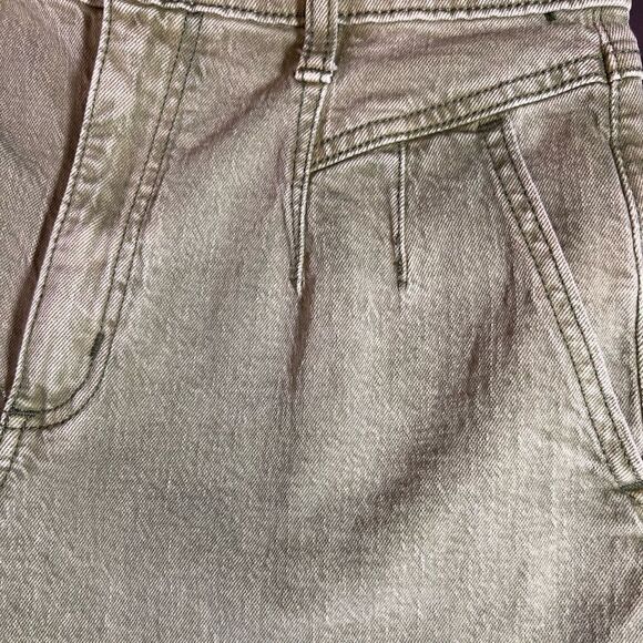 Universal Thread High-Rise A-Line Midi Jean Shorts green size 4/27 - Picture 5 of 14